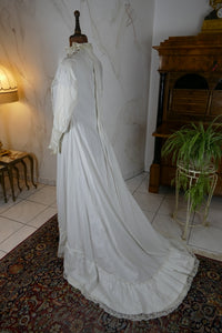 Boudoir-Gewand, Amerika, ca. 1877