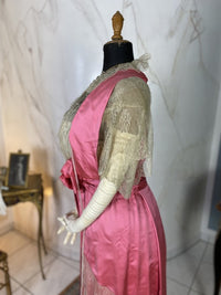 Rosa Satin-Abendkleid aus der Titanic-Ära, ca. 1912