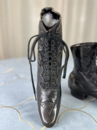 Ungetragene Schnürstiefel, ca. 1900