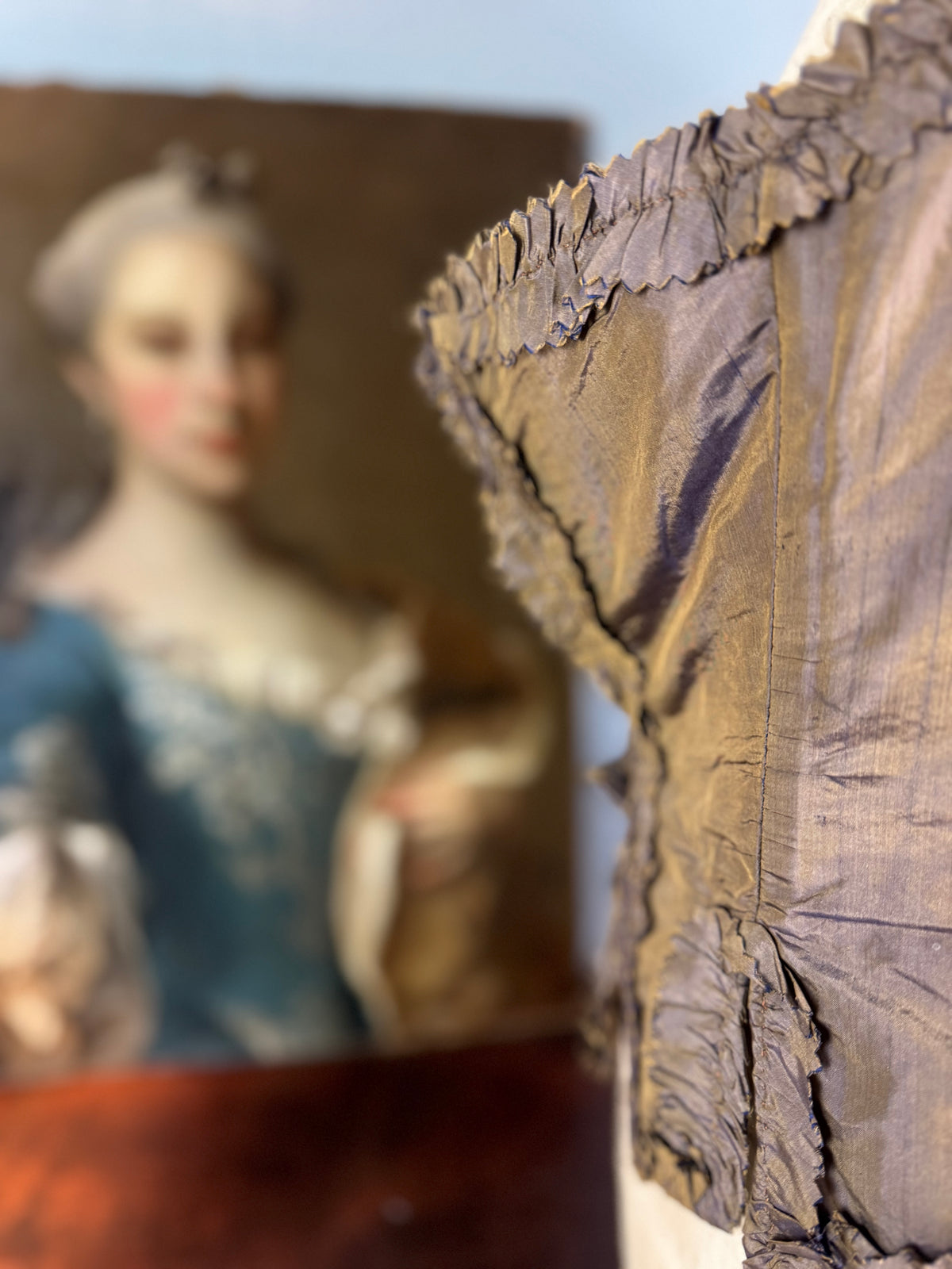 Rokoko-Mieder für ein junges Mädchen, Frankreich, um 1780 – Antikes handgenähtes Kleidungsstück aus dem 18. Jahrhundert