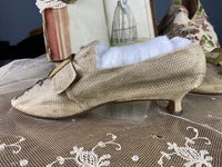Bestickte Rokoko-Schuhe, ca. 1790