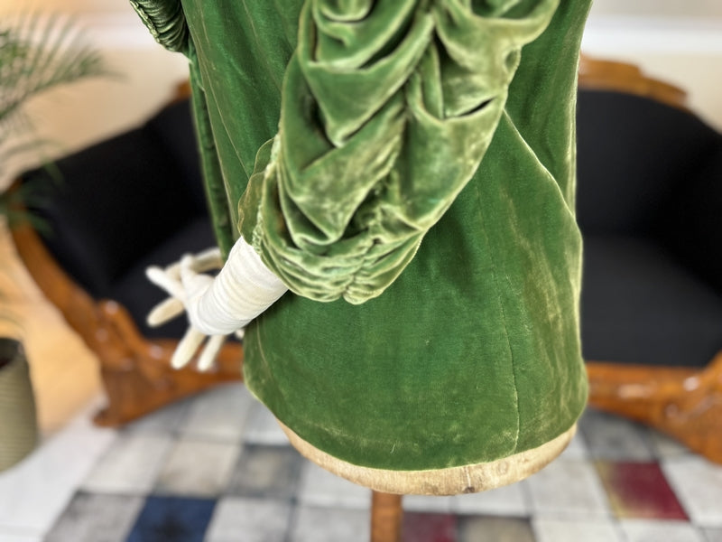 FRANKLIN SIMON & Co. Abendjacke aus grünem Samt, New York, ca. 1925