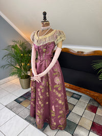 Antikes lilafarbenes Seiden-Ballkleid aus der viktorianischen Ära, ca. 1895