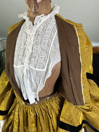 Antikes viktorianisches Tageskleid aus dunklem Goldbrokat, ca. 1858