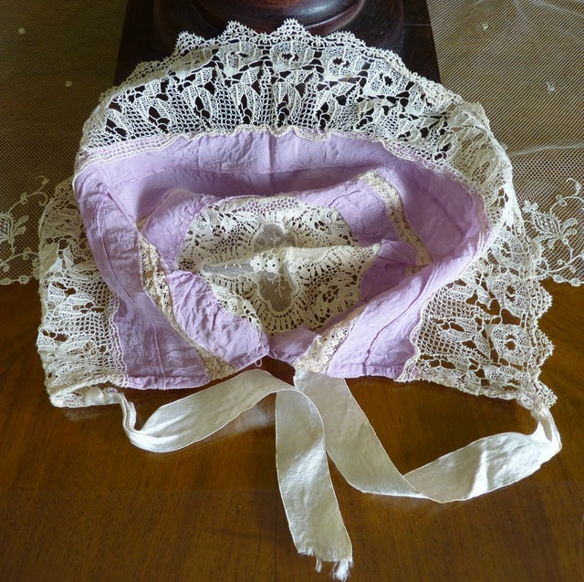 Fliederfarbene Boudoir-Mütze, 1920er Jahre