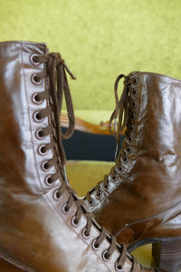 GOODYEAR Antike braune Stiefel, ca. 1915