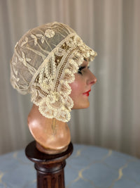 Antike Hochzeitshaube aus Spitze, 1920er