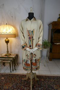 Ägyptische Revival Seidenjacke, ca. 1924 – Appliqué-Motive mit Sphinx, Skarabäus & Pyramide