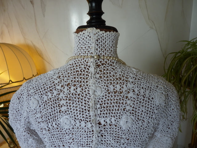 Gehäkelte Bluse, ca. 1909