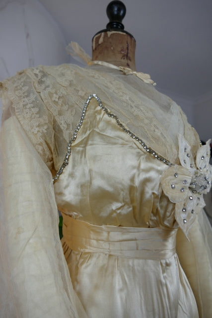 HUGHES &amp; STARNES Brautkleid, ca. 1915