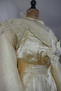 HUGHES &amp; STARNES Brautkleid, ca. 1915