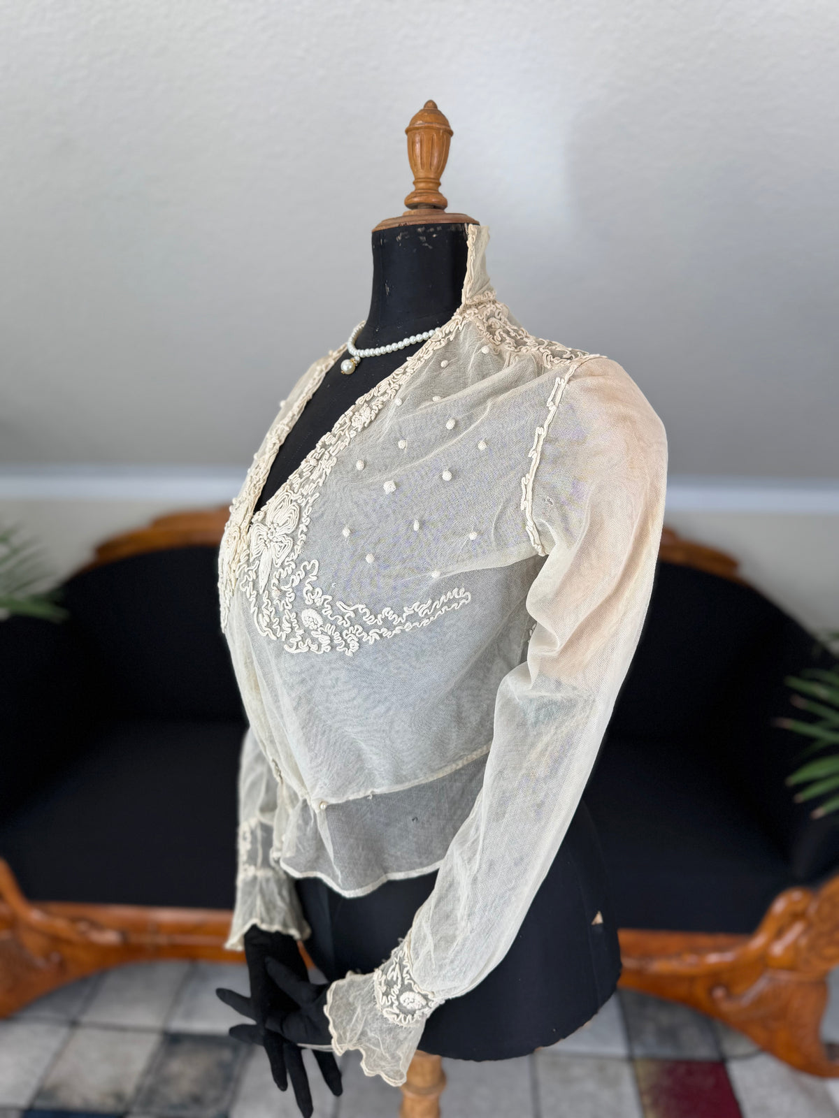 Bluse mit Soutache-Applikation, ca. 1915