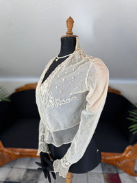 Bluse mit Soutache-Applikation, ca. 1915