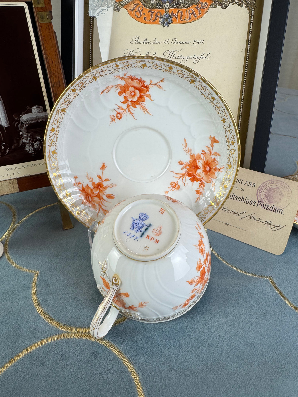 Neuosier-Tasse mit Untertasse, Kaiser Wilhelm II., datiert 1894 und 1897