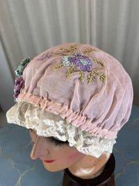 Antike violette Boudoir-Mütze, 1920er