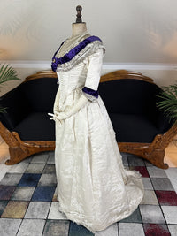 SCOTT Antikes Abendkleid aus Seide, Liverpool, ca. 1890