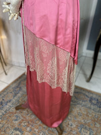 Rosa Satin-Abendkleid aus der Titanic-Ära, ca. 1912