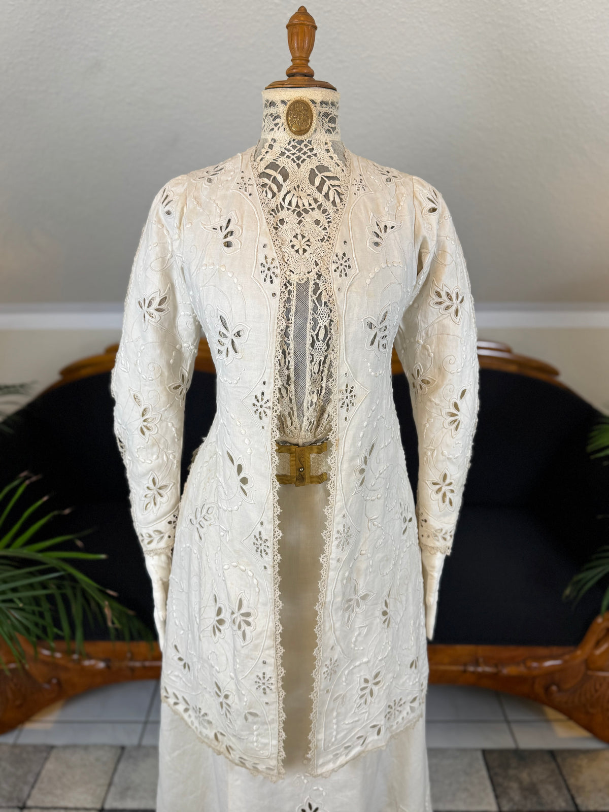 Antique Four‑Piece Edwardian Walking Dress ca. 1910 – Linen, Lace & Lady Gillman Provenance