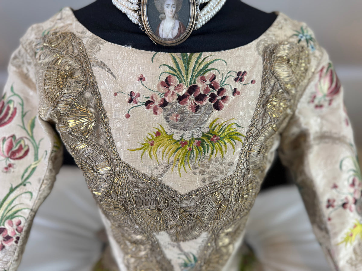 Seltenes Rokoko-Mieder, ca. 1765 – handgenähtes französisches Kleidungsstück aus dem 18. Jahrhundert