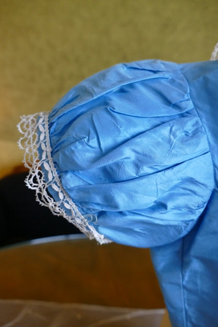 Mieder-Reifrockkleid, 1850er Jahre