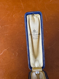 Antique 585 gold tie pin with pearl in original Friedländer Berlin presentation case, collectible linked to Kaiser Wilhelm II