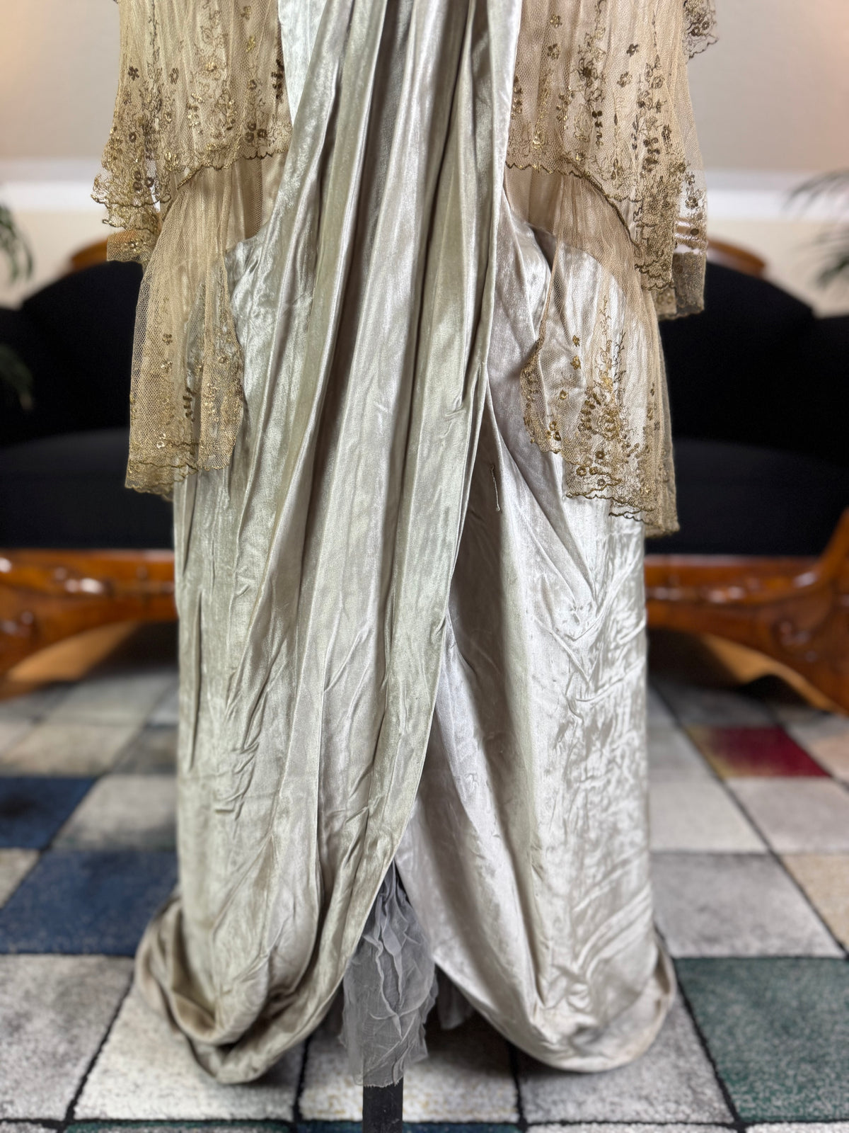Antikes GUSTAVE BEER Abendkleid – Seidenchiffon &amp; Samt, Paris Couture ca. 1912