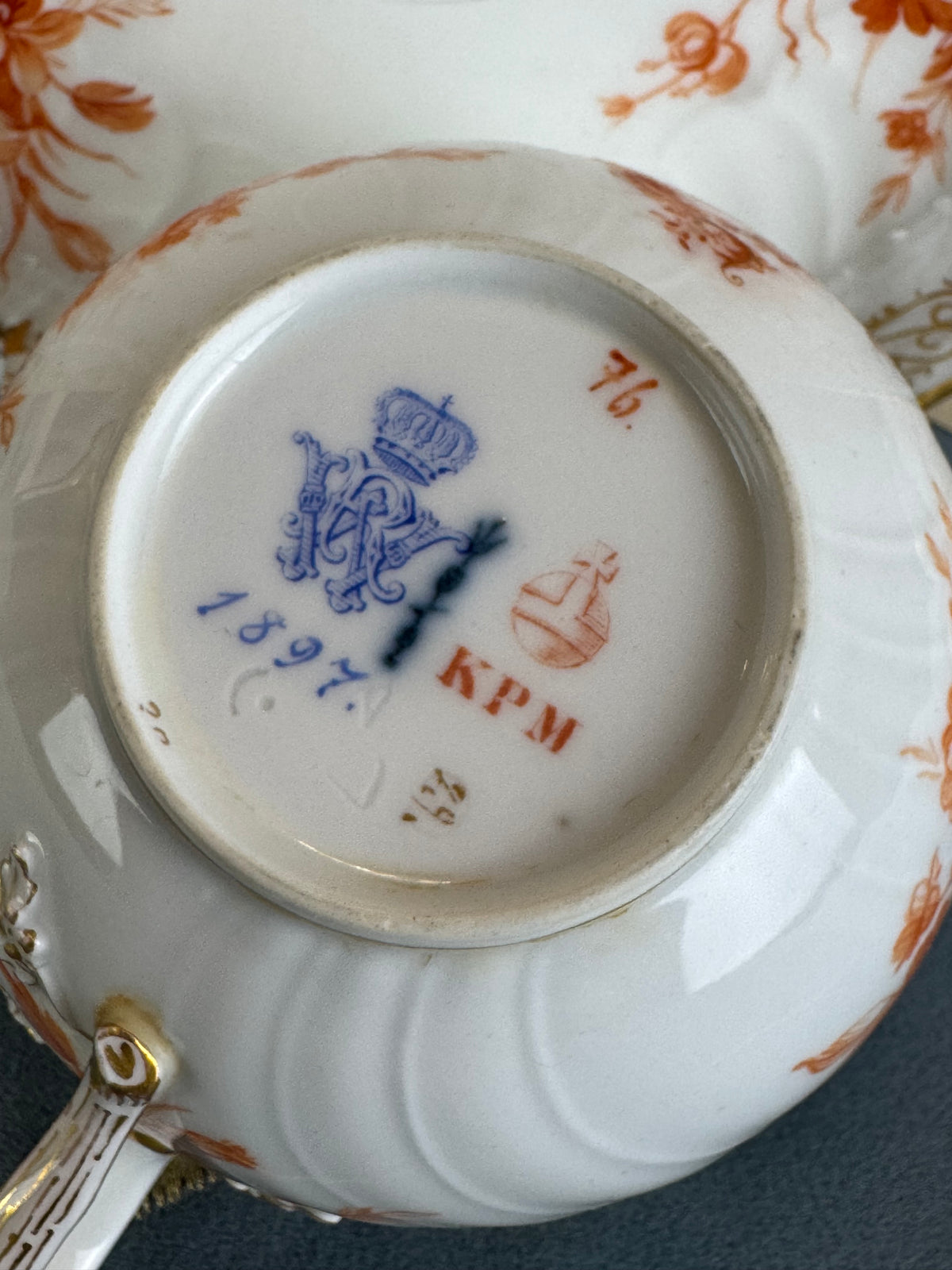 Neuosier-Tasse mit Untertasse, Kaiser Wilhelm II., datiert 1894 und 1897
