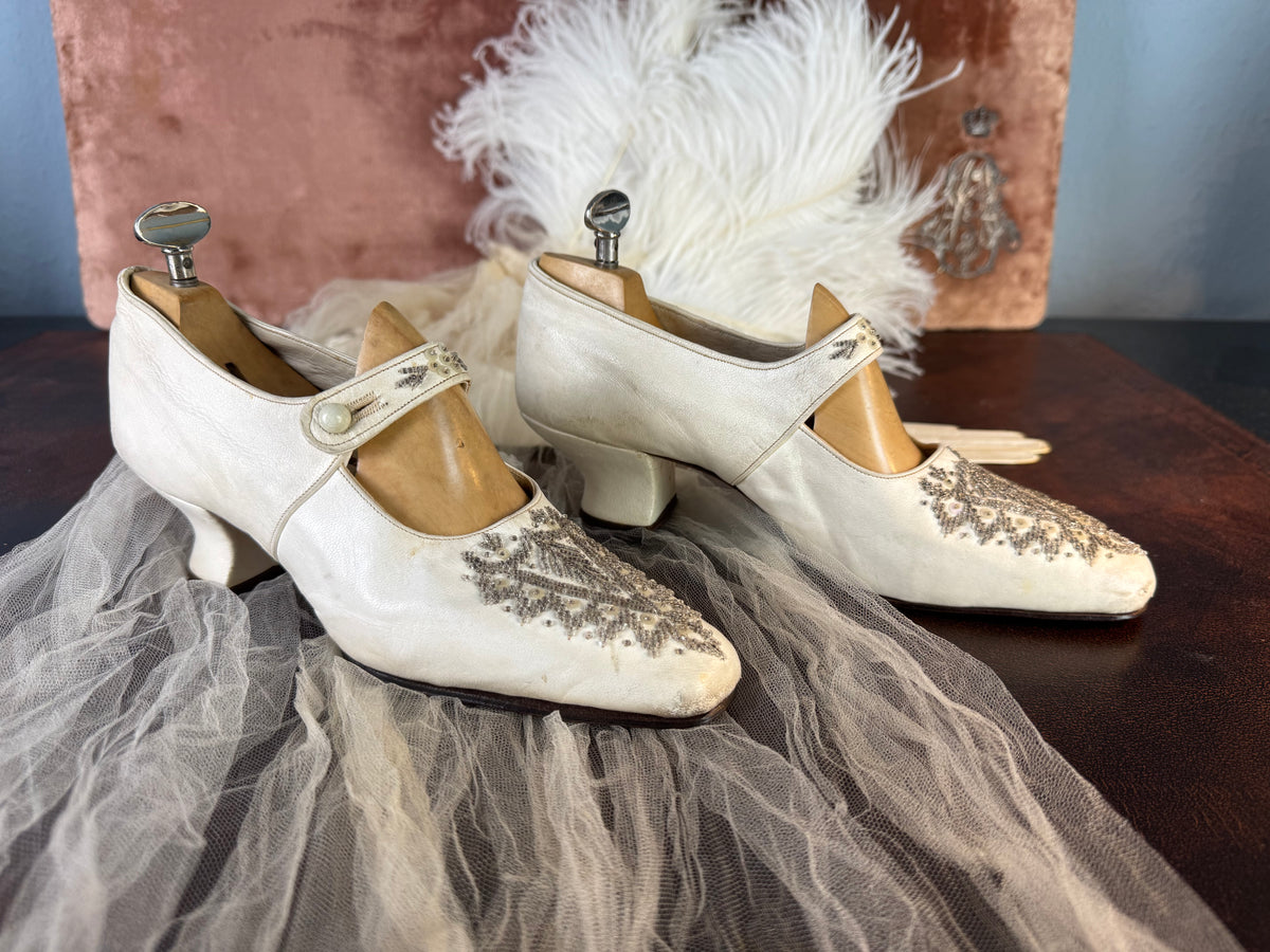 Antike Abendschuhe aus Ziegenleder, England, ca. 1907