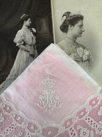 Royal antique lace handkerchiefs c.1900 – Tuscany–Württemberg double coat of arms from the wedding trousseau of Archduchess Maria Immakulata