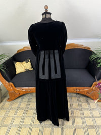 1910 Linker & Cie black velvet walking dress with decorative trimmings, front buttons and long skirt, antique gown