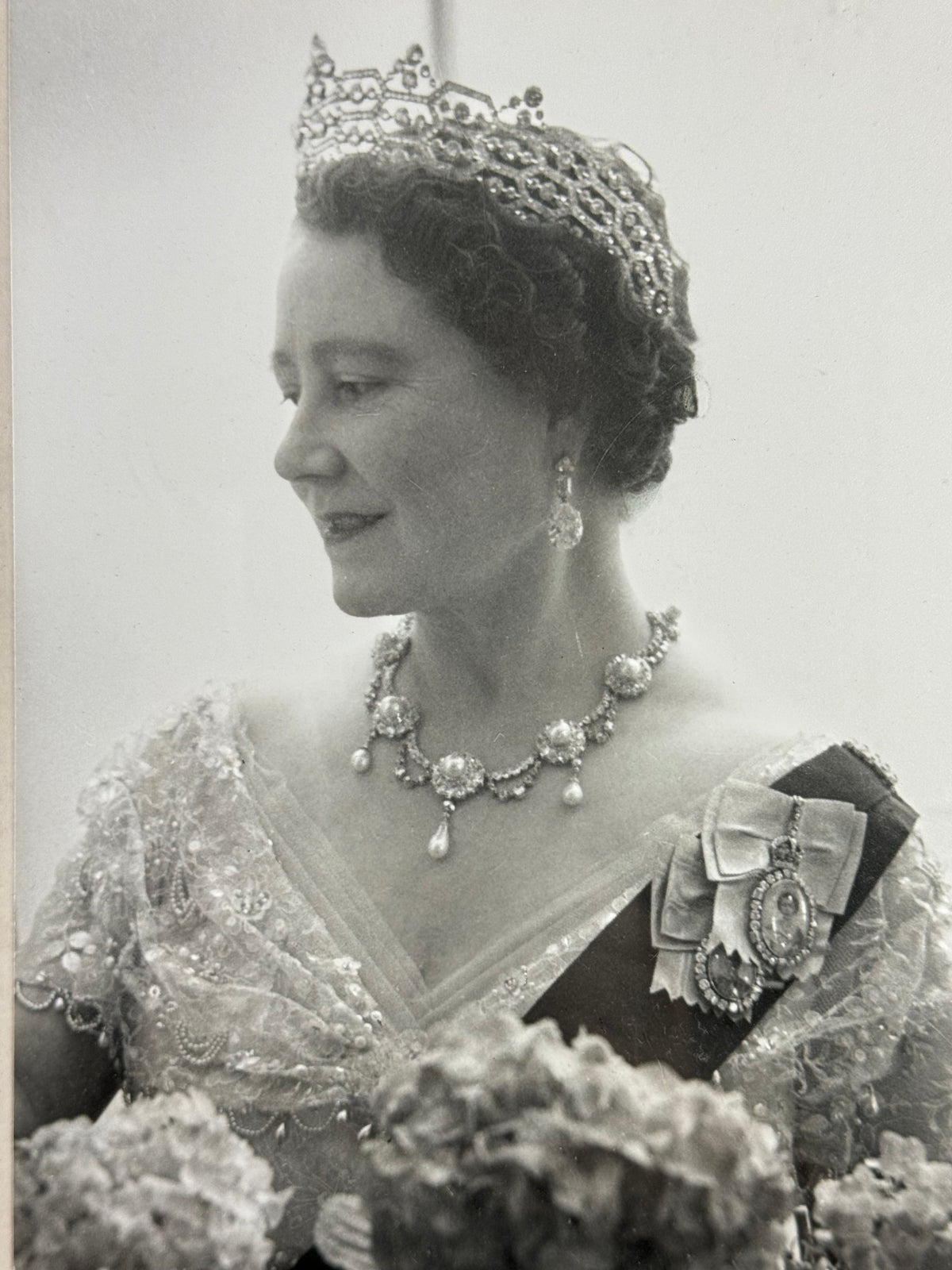 Signiertes Foto von Königinmutter Elizabeth, Queen Mum, 1962