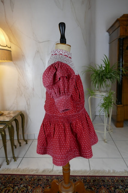 Edwardian children’s dress, Germany, provenance, cleaned condition