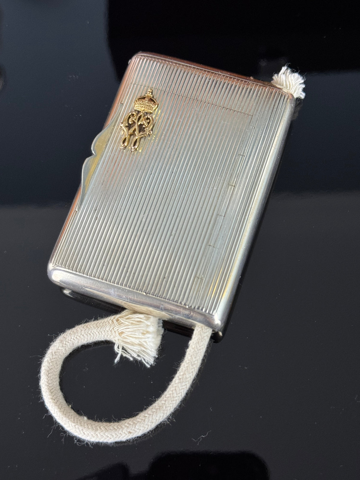 Silver cigarette case of Crown Prince Wilhelm of Prussia with crowned monogram, presentation pin and original caricature in bespoke casket.
