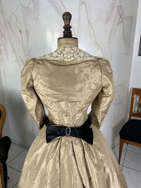 Nachmittagskleid, ca. 1890
