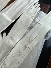 ROYAL Antike Hochzeits-Handschuh-Sammlung der Erzherzogin Maria Immakulata, Fr. Adam’s Sohn Wien, 1900