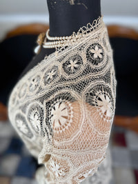 Antike Teneriffa-Spitzenjacke von 1911 – Feine Nadelspitzen-Medaillonarbeit
