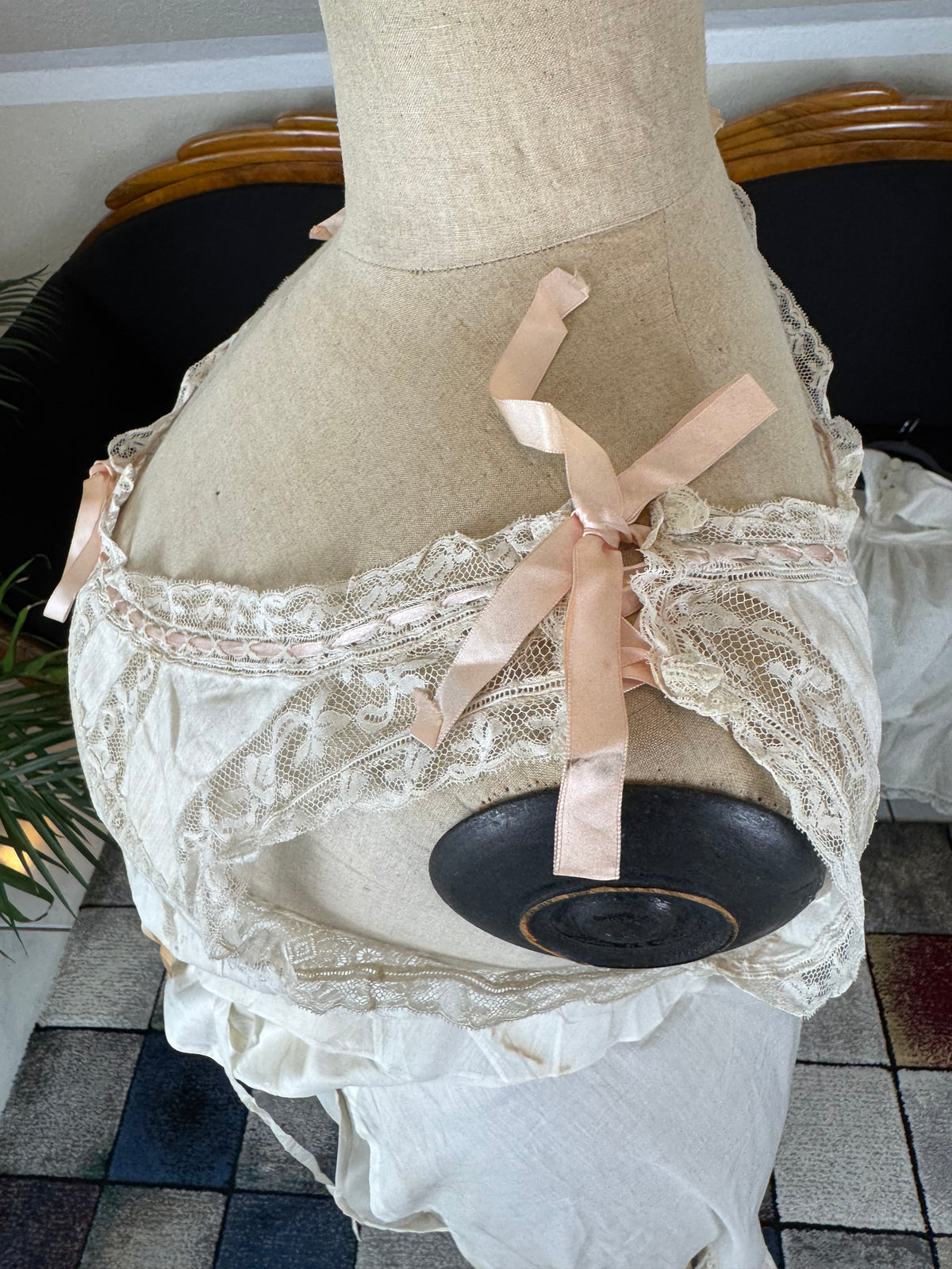 Rare Edwardian 1911 Maternity Underwear – Lady Gillman Provenance