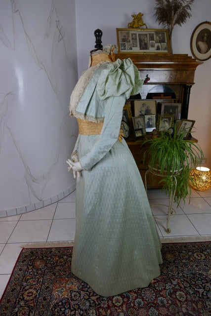 MARIE ROBEL Promenadenkleid, Dresden,ca. 1898