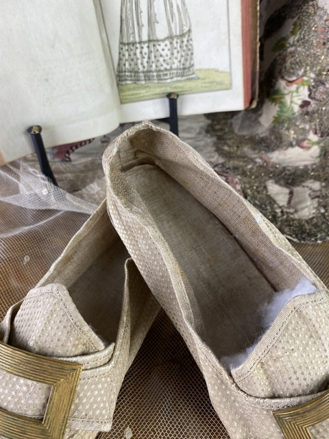 Bestickte Rokoko-Schuhe, ca. 1790