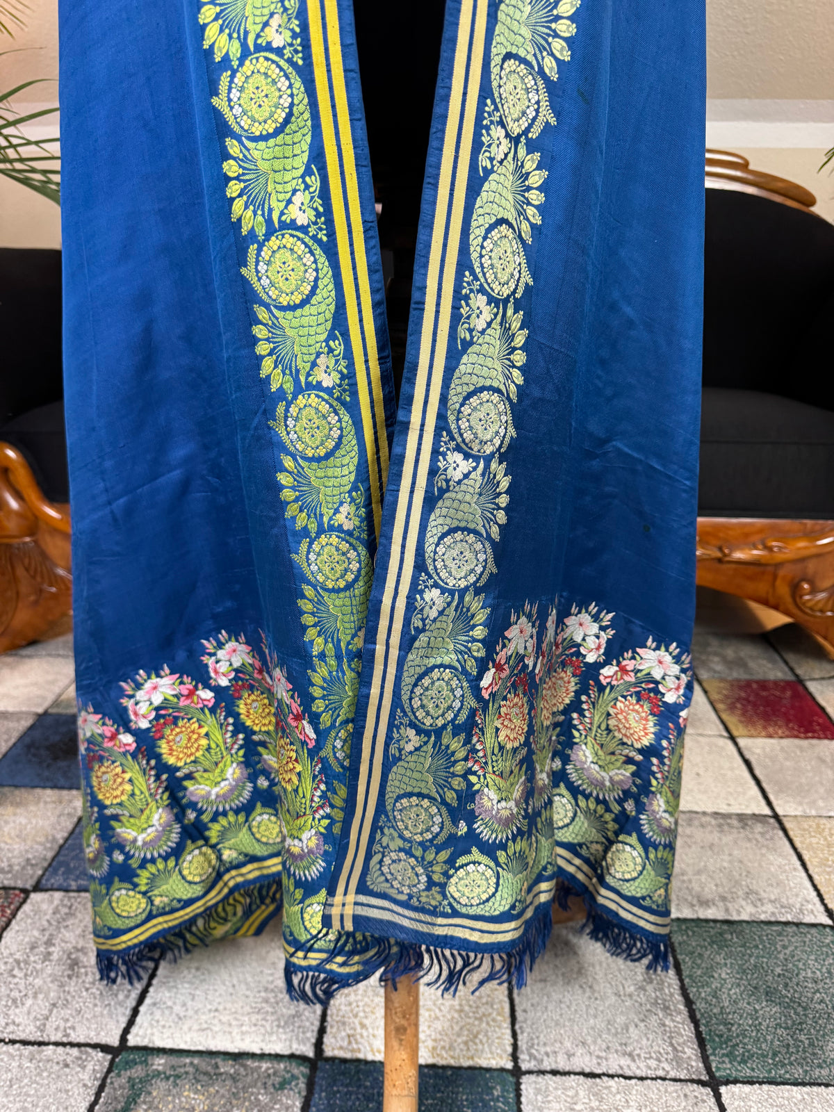 Rokoko-Eleganz in Spitalfields-Seide – Antike Stola, ca. 1790