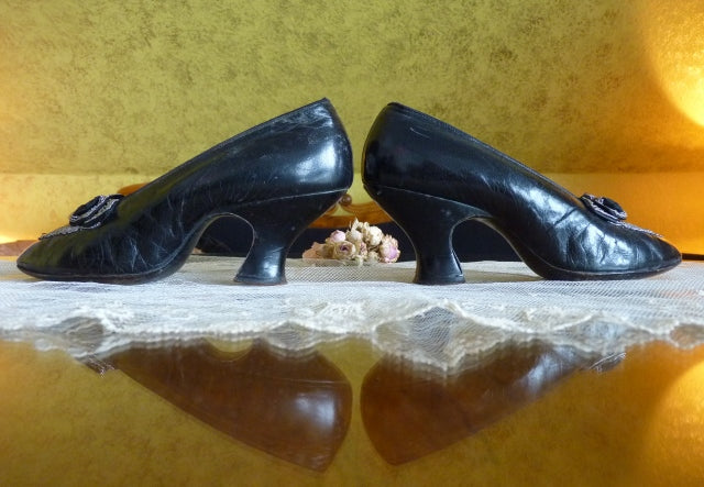 CH WOLFELT Co. Abendpumps einer jungen Dame, ca. 1904