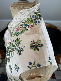 Georgian Cream Silk Embroidered Waistcoat, England ca. 1790 – Vibrant Antique Menswear