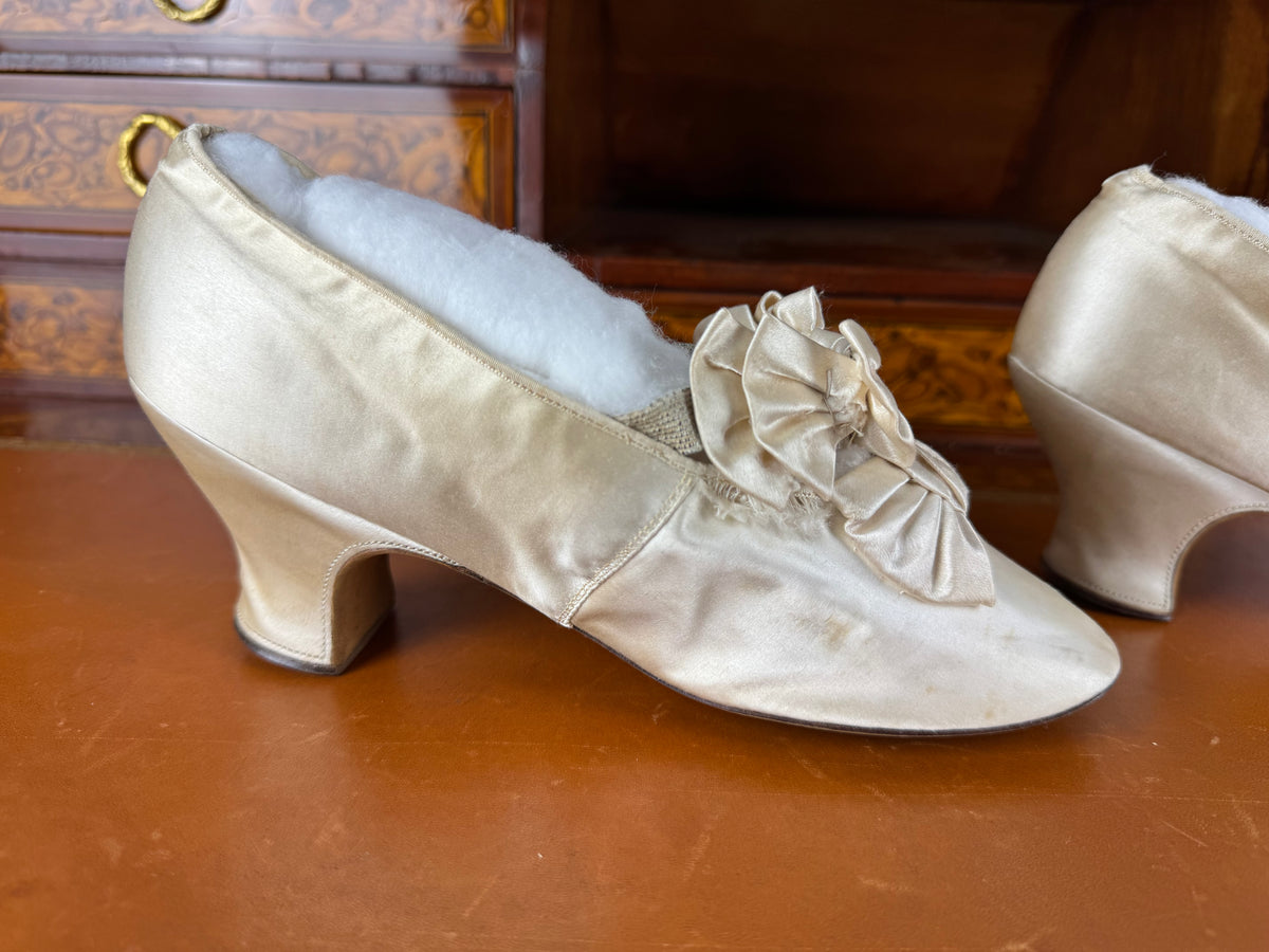 Antique Wedding Shoes 1882 – Silk Bridal Shoes with Double Bows by Julien Mayer, Paris, Kate Rimer Provenance