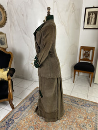 Antikes Edwardianisches Spazierkleid ca. 1912 – Gestreifte Mode des frühen 20. Jahrhunderts