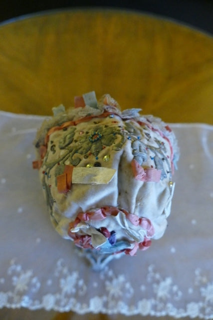 Rokoko-Babyhaube, ca. 1760