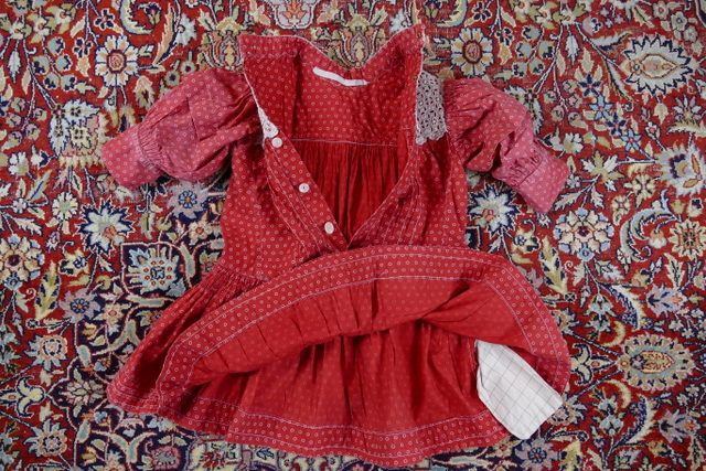 Antikes deutsches Kinderkleid, ca. 1910–1911