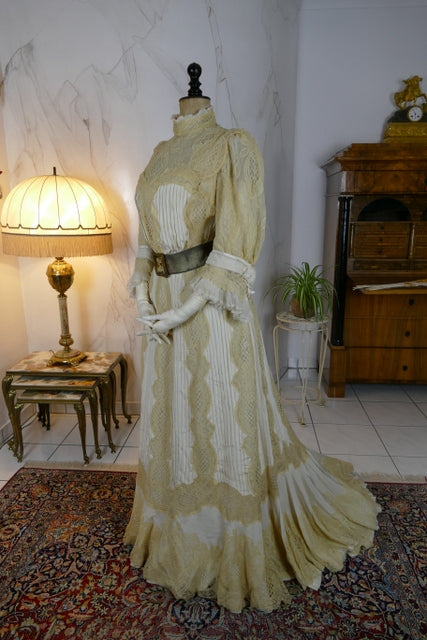 Antique two‑piece Edwardian dress, ca. 1901, Macheret New York & Paris, silk crepe and lace