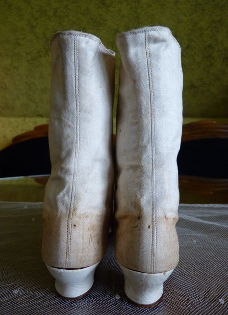 Sportliche Schnürstiefel aus Baumwollsatin, ca. 1875
