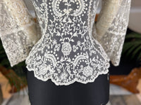 Jacke aus weißem besticktem Tüll, Edwardianisch, England, ca. 1906 – Dekoratives Überkleid