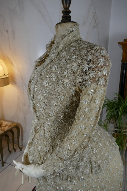 Antikes besticktes Spitzen-Bustle-Überkleid, 1880er Jahre